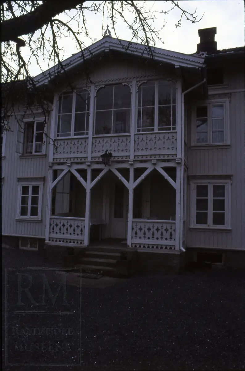 Foto med motiv fra Sveitservillaer og annen bebyggelse i Jevnaker, 1973.