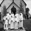 Konfirmandgrupp, Breviks kyrka, 1967. Konfirmandlärare: Sören Thörnblad. Deltagarlista finns i arkivet. Neg finns.