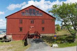 Miljö med byggnader på Lindholmen i Karlskrona.