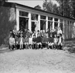 Klassfoto från Strandskolan, Karlsborg. Lärare: Jondell. Endast neg finns.