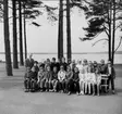 Klassfoto från Strandskolan, Karlsborg, 1968. Lärare: Bengt Sarwe. Endast neg finns.