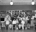 Klassfoto från Södra Skogens skola, Karlsborg, 1967. Lärare: Gertrud Dahl. Neg finns.