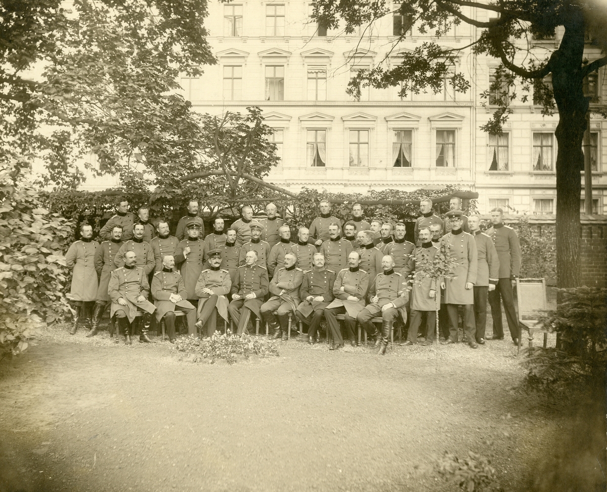 Grupporträtt av tyska officerare i Stettin.