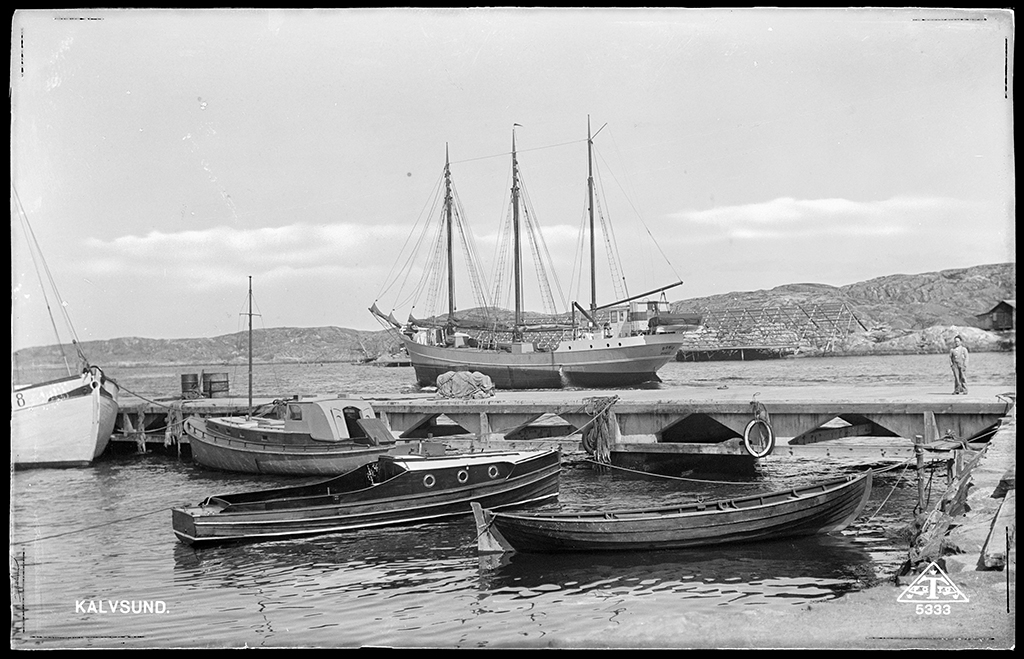 Motiv från Bohuslän ur bildsamlingen efter fotograf Carl Alfred Träff.