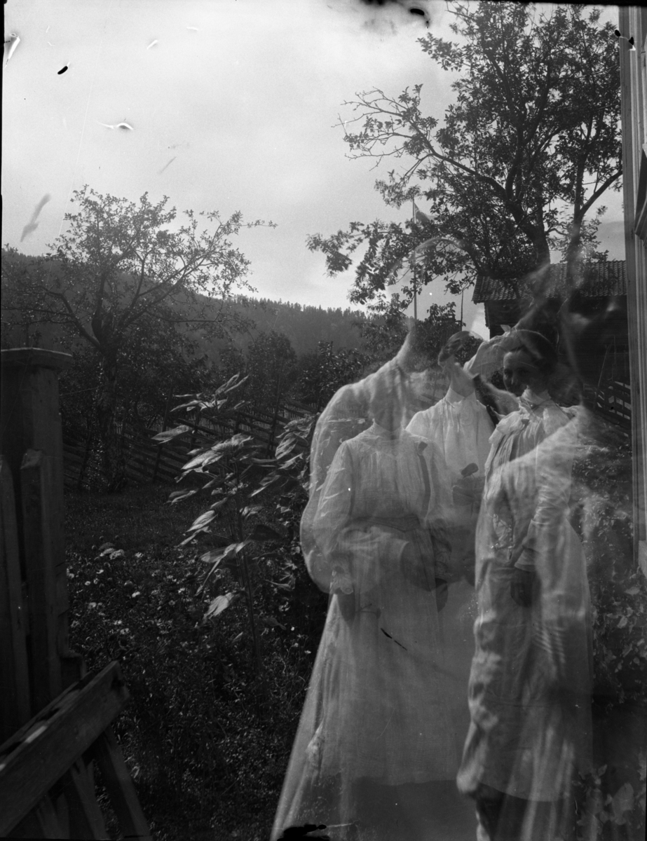 Rikard Berges fotoarkiv. Portretter, folkeliv.