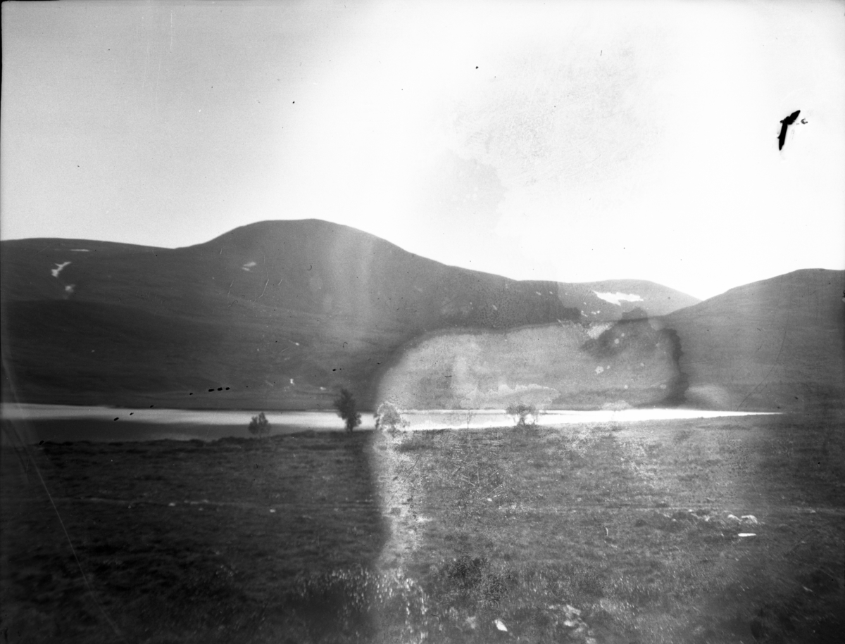 Rikard Berges fotoarkiv. Landskapsbilder og portretter.
