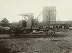 Hjälmsätrakabeln. Pupinboxtransport. Ur albumet Kabelarbetet Hjälmsälra (Hjälmsättra) - Norrtälje -  Finnviken utfört under sommaren 1928.