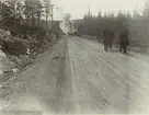 Män i arbete.
Ur album Kabelarbetet Hjälmsälra - Norrtälje - Finnviken utfört under sommaren 1928.