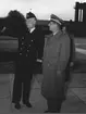 F6 Karlsborg 1957. Besök av bl.a. försvarsminister Sven Andersson och chefen Flygvapnet, general Ljungdahl. Neg finns.