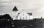 Äldre vykort med Persnäs kyrka.