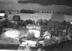 Flygfoto över Eds Herrgård i Värnamo kommun. Nr. H. 1858.