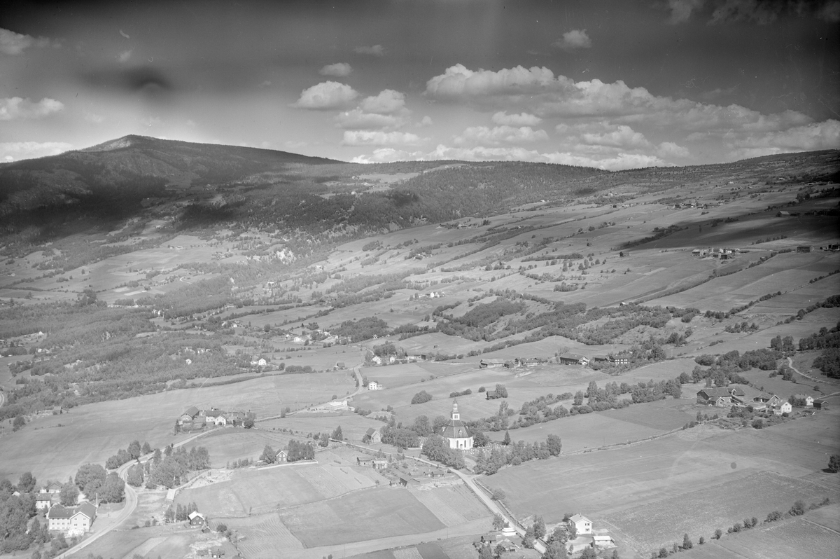 Hundorp med Sør-Fron kirke