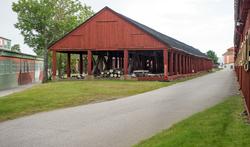 Miljö med byggnader på Lindholmen i Karlskrona.