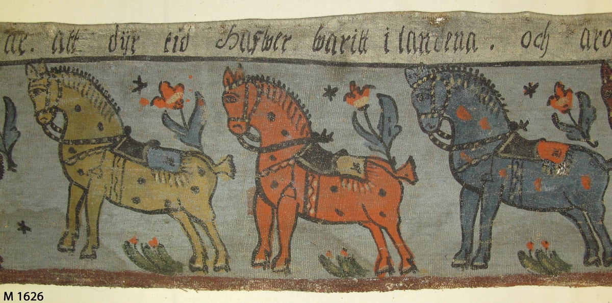 Bonadsmålning på linnelärft målad i tempera - pigment, ägg och ev. mjöl - framställande Josef som bekänner sig för sina bröder, 1. Mos 45. Figurmallar använts till män, hästar och blommor. Troligen målad av någon från Sunnerboskolan. 

Inskrivet i huvudkatalogen 1892-1900.