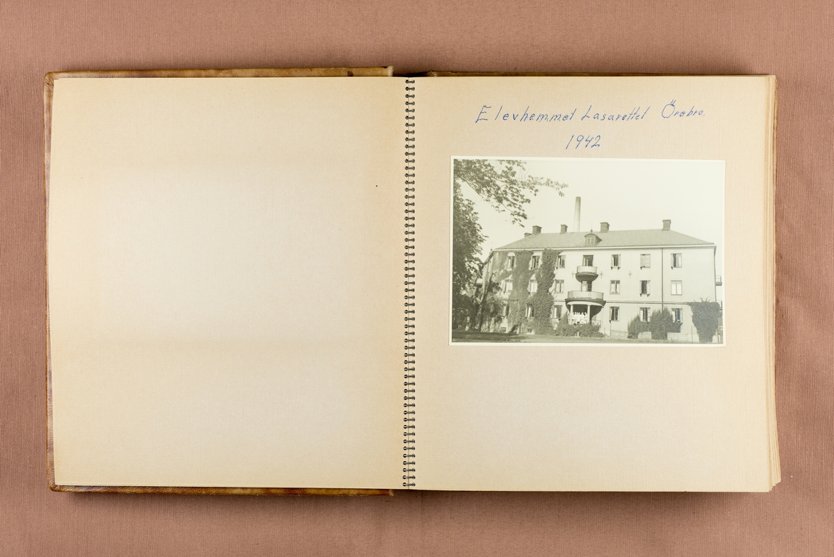 Fotoalbum från sjuksköterskeutbildningen i Örebro 1942-45
