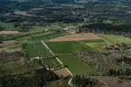 Flygfoto över Repperda i Vetlanda kommun. Byn är känd för sina stengärdesgårdar, Repperda murar, byggda i slutet av 1860-talet.