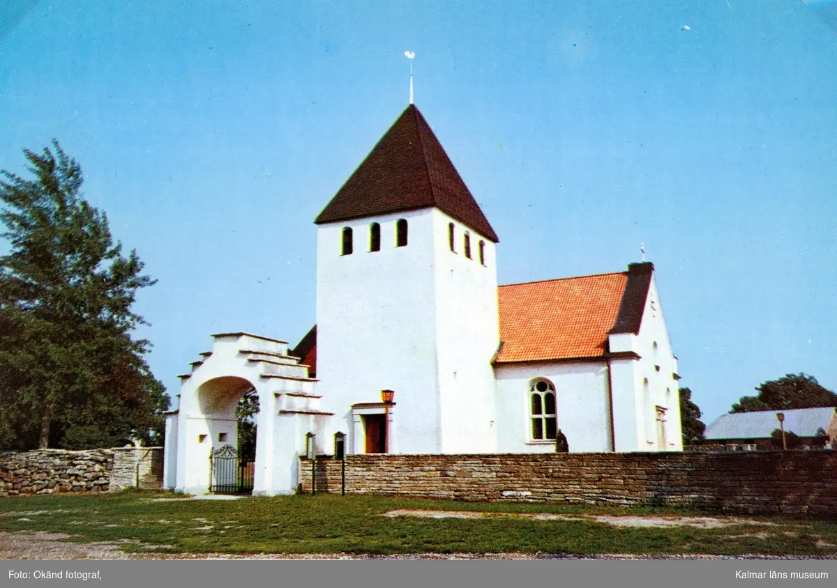 Vykort föreställande Persnäs kyrka.