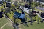 Flygfoto över Skepperstads kyrka i Sävsjö kommun.