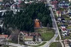 Flygfoto över Tranås kyrka.