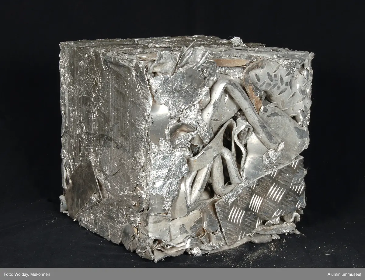 Komprimert aluminiumsskrap til resirkulering