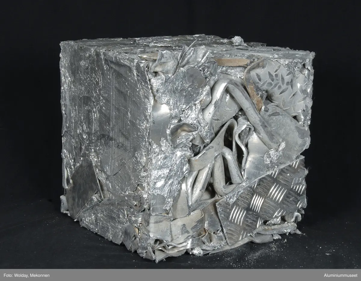 Komprimert aluminiumsskrap til resirkulering
