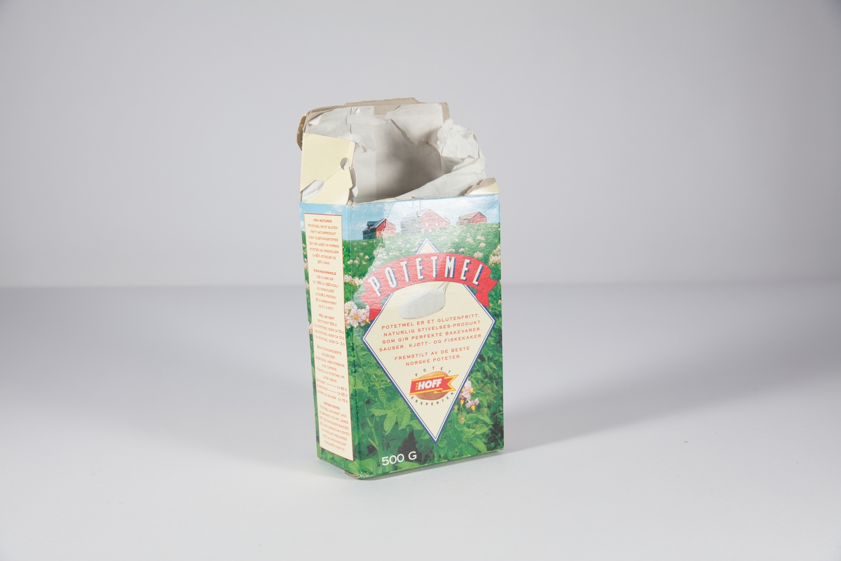 En pose med emballasjer til ulike typer mel, sjokolader, havregryn etc.