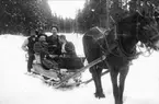 Körkarlen: Albin Bengtsson, Digerberget. Bak: Gustav Andersson, Digerberget. De andra är oidentifierade.