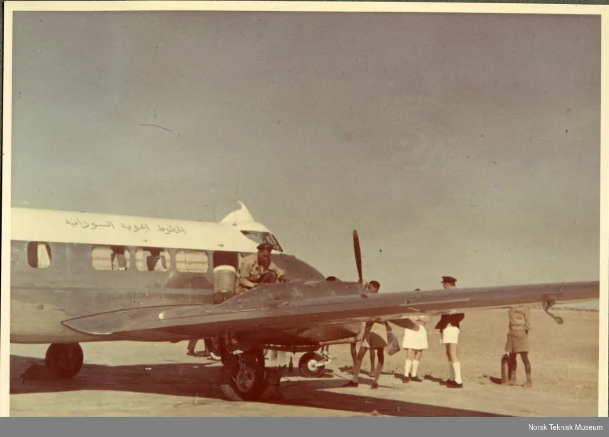 Påstigning til fly i ørkenen 