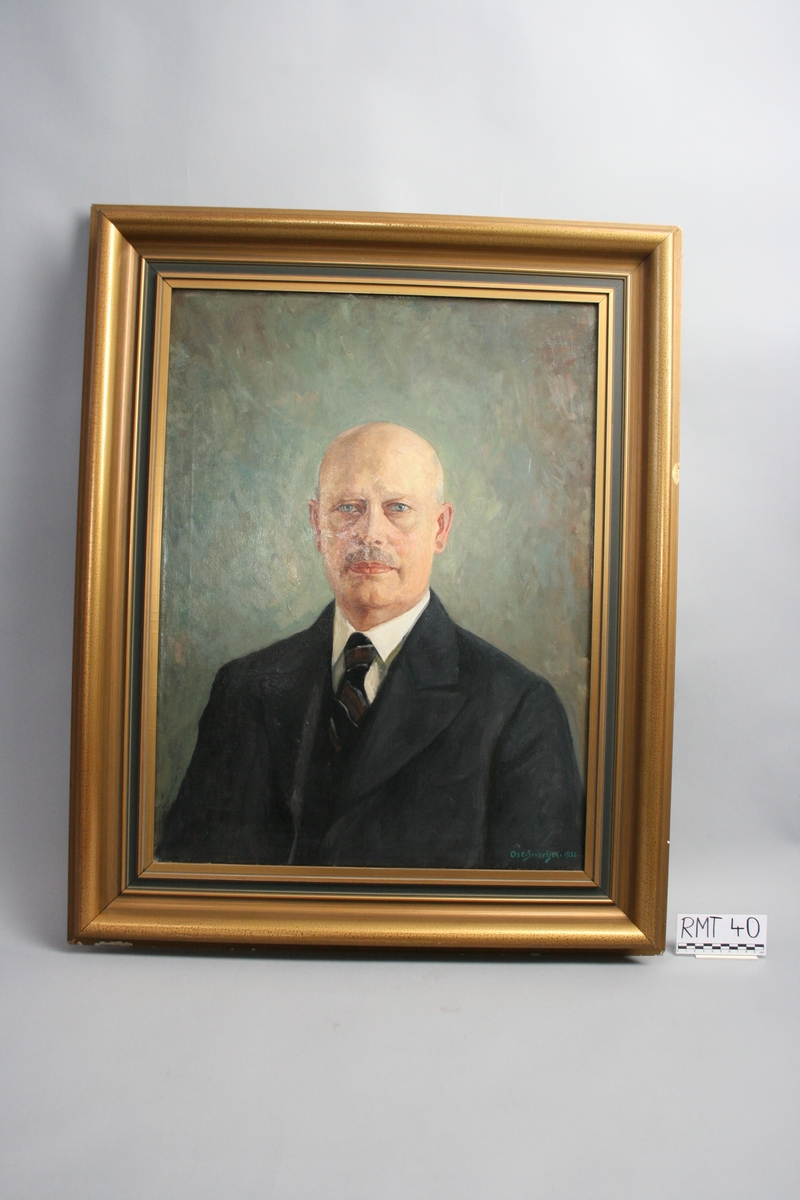 Forestiller Christian Anker Bachke.