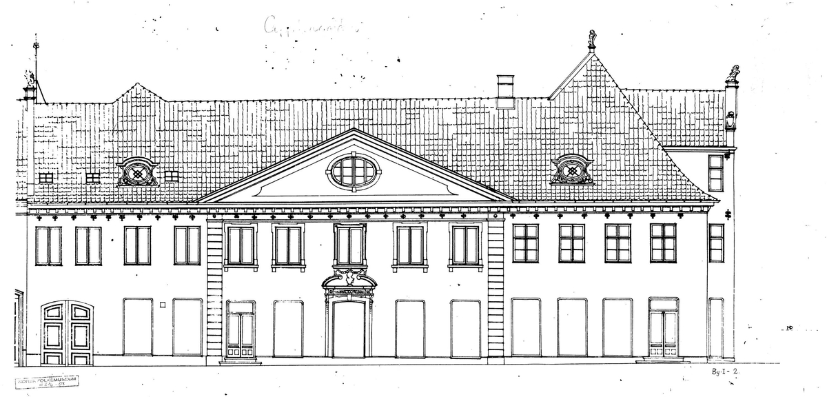 1600- og 1700årene
Huset er stort sett en kopi med gjenbruk av detaljer i tre, og med gammel tegl i synlig murverk. Nordfløyen med karnapp er fra 1600-årene og vindfløyen bærer årstallet da James Collett overtok gården. Fløyen mot kirkegata er oppført i flere etapper og taket på 1700-tallet. Gården ble sterkt skadet under Carl XIIs beleiring av Akershus, og en annen etasje og taket måtte delvis fornyes. Sin nåværende form, med symmetrisk fasade etter barokkens krav, fikk gården ca. 1760. Gården består i dag av fire fløyer rundt et gårdsrom. Tre av svalgangene er innelukket med vegger av utmurt bindingsverk. I annen etasje finnes en rekke klassisistiske interiør fra Jon Collets tid - 1790-årene - deriblant den store salen på hjørnet. Den indre fløyen mot vest inneholdt soverom for tjenerskapet. Sørfløyen hadde bryggerhus i underetasjen og kjøkken i overetasjen. Gården hadde opprinnelig enda et gårdsrom, omgitt uthusene for eierens mangfoldige virksomheter. 
Familien Collet eide gården fra 1703-1828. Fra 1843 drev Cappelen-familien bokhandel i gården. Bygningen ble revet i 1938.

Norsk folkemuseums guidebok,  1996