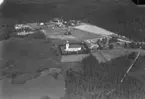 Flygfoto över Åkers kyrka i Vaggeryds kommun.