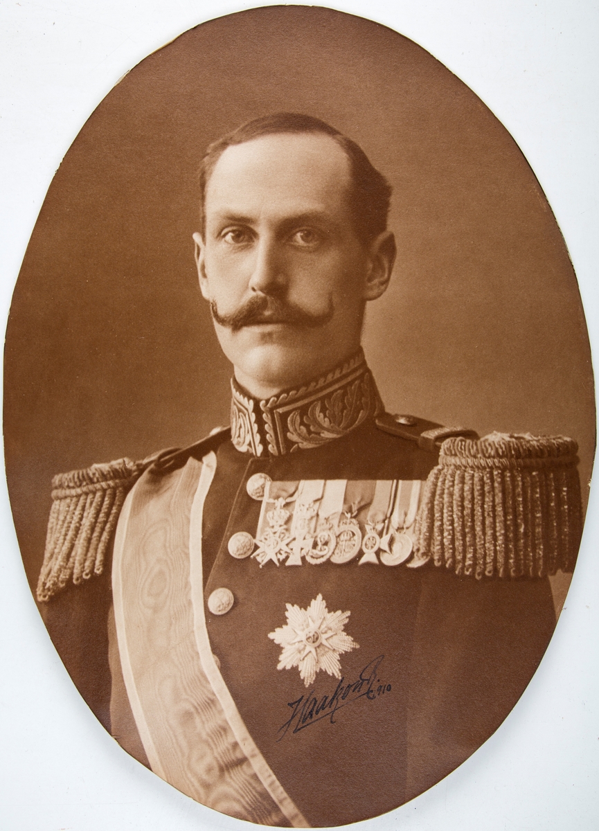Portrett av Kong Haakon VII