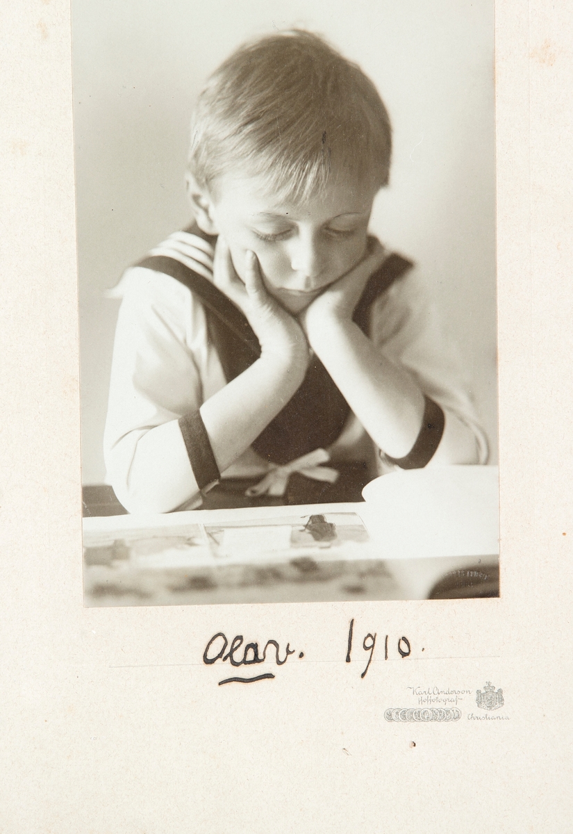 Portrett av Kronprins Olav V