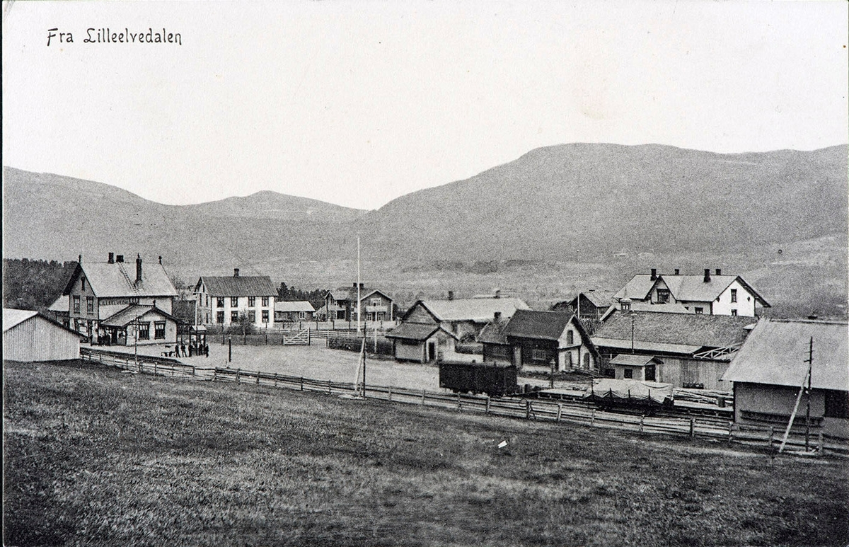 "Fra Lilleelvdalen" Alvdal, jernbanestasjon, postkort.