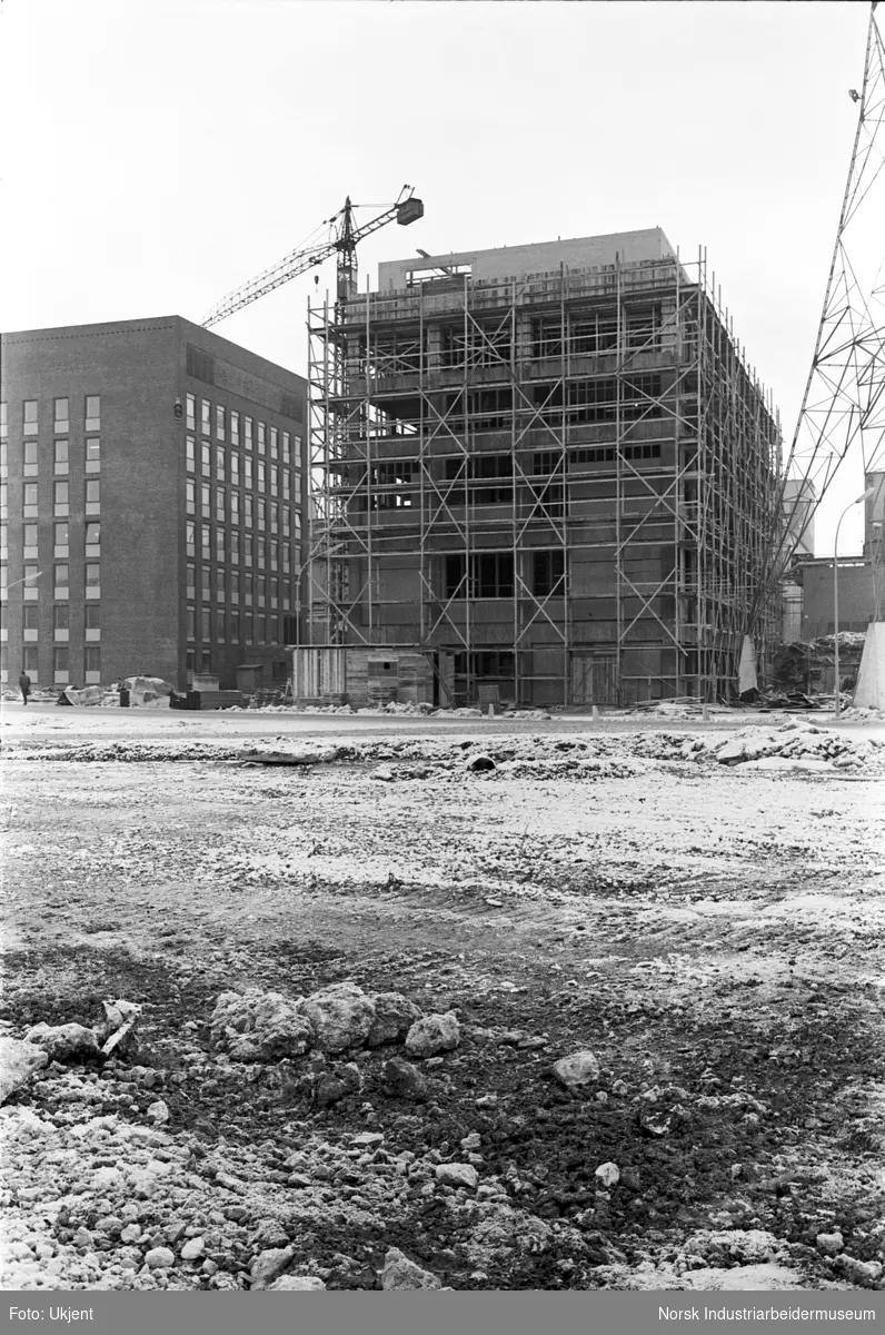 Forskingslaboratorium 2. Eksteriør fra nord.