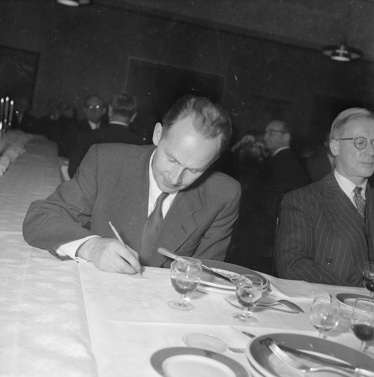 Foredrag og middag i Polyteknisk forening