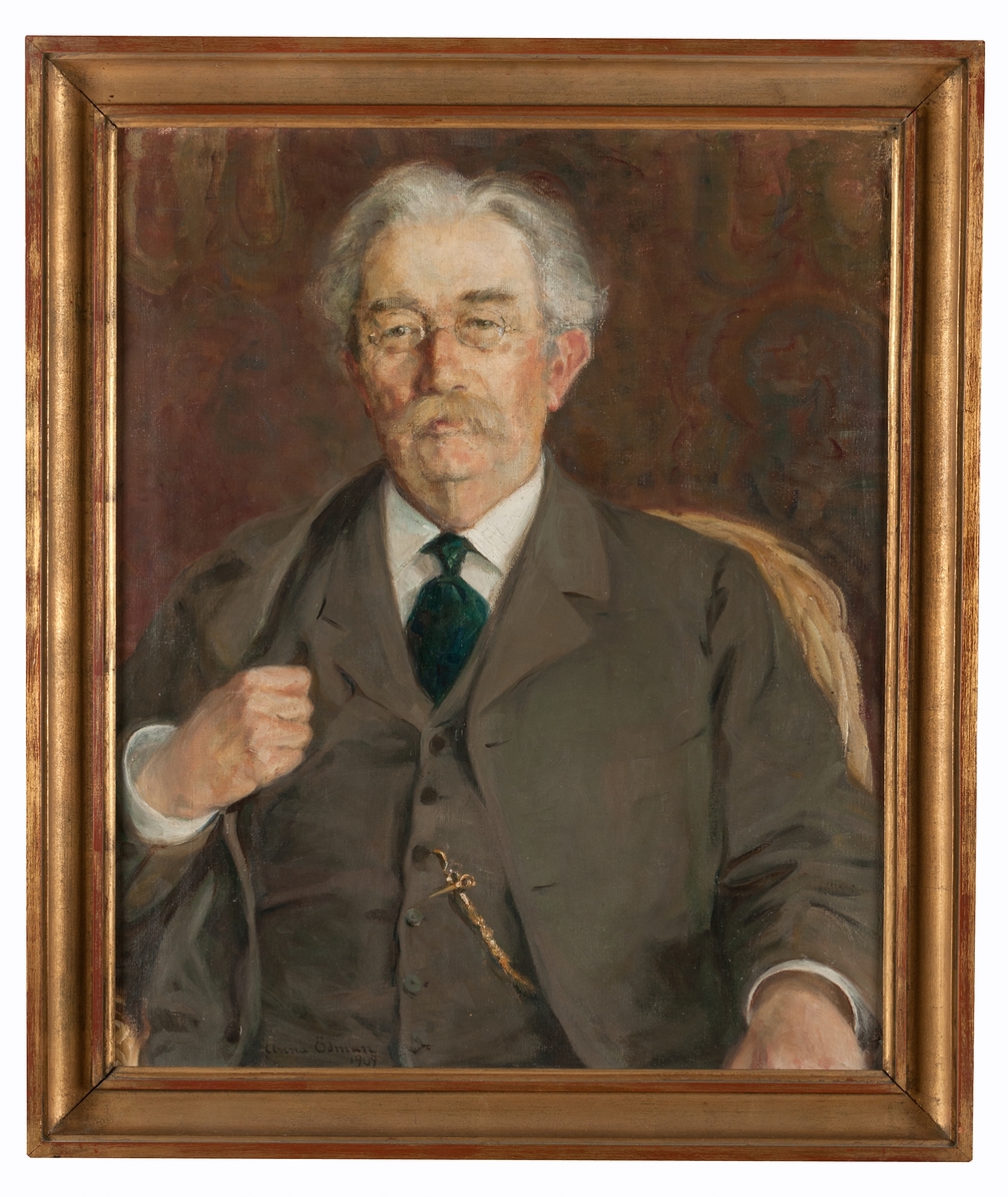Porträtt utfört av konstnär Anna Ödman, avbildande lektor Nils Petrus Ödman, konstnärens far.

Påskrift på dukens baksida i röd text:
Nils Petrus Ödman
Född d. 12.8.1830
+ d. 26.9.1911 Målat av Anna Ödman 1909

Otydlig påskrift: Anna Ödman, Hamngatan 9, Stockholm
Etikett: Anna Ödman
Porträtt av min far
Lektor NP Ödman

Påskrift med krita: Ödman Pelle
