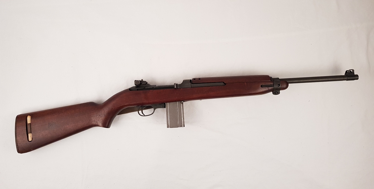 Gevær av typen US- selvladerkarabin 7,62 mm.