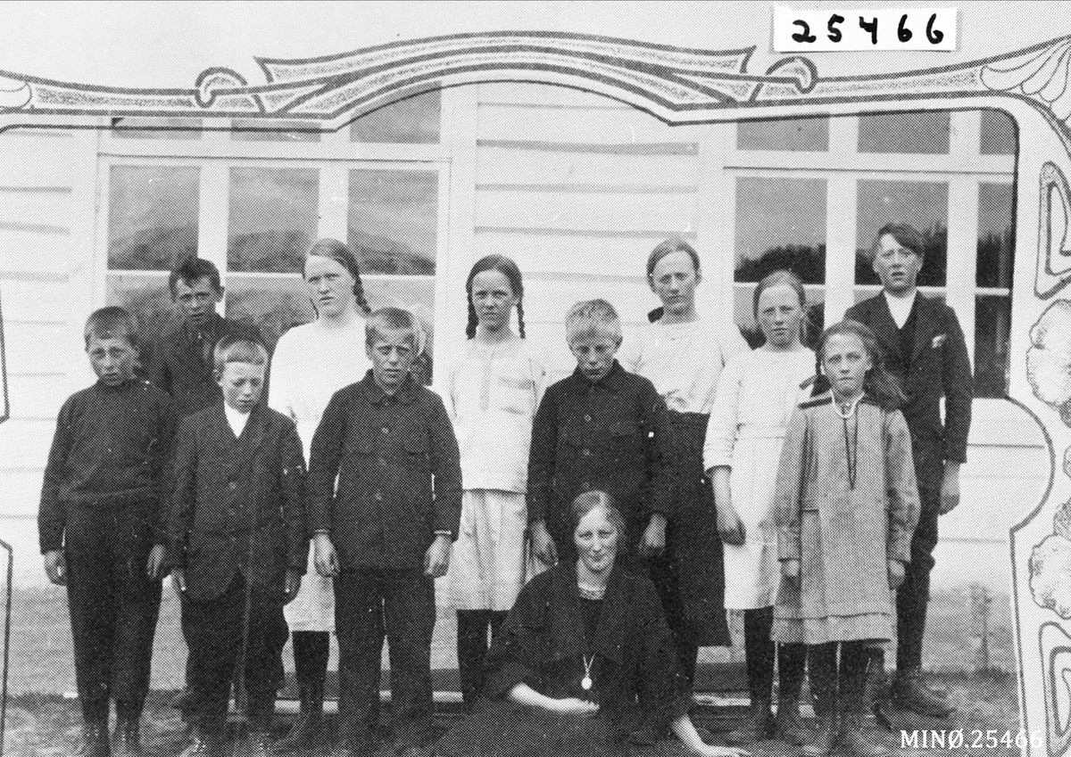 Eriksrud skole, ca. 1906-07. se bilde 035941. 