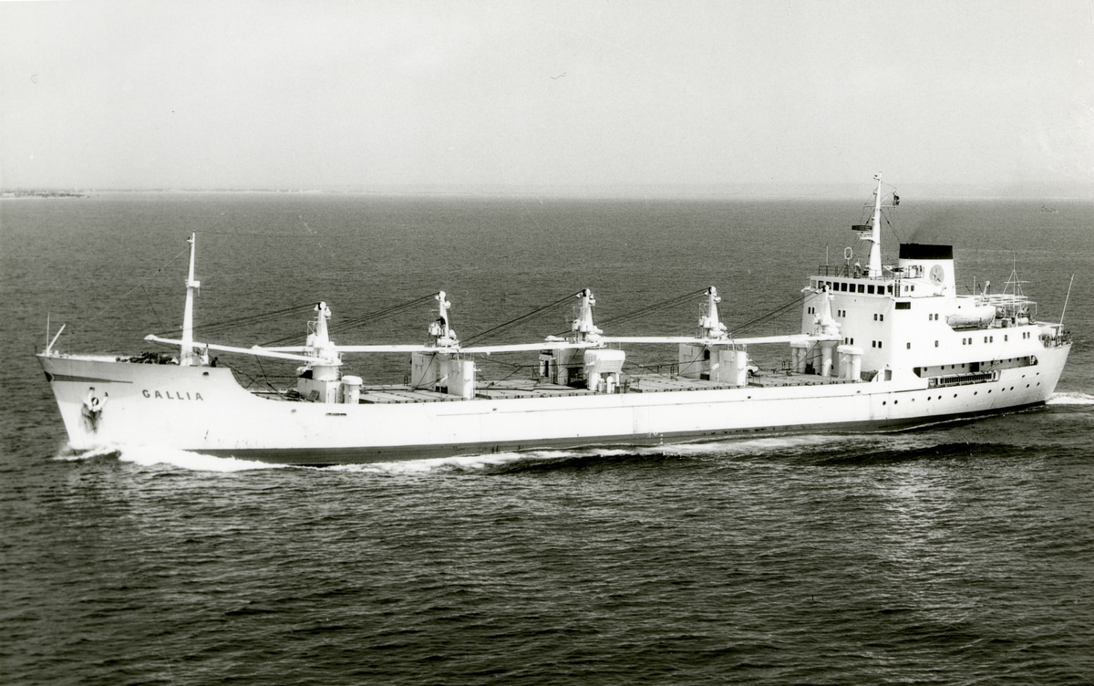 Ägare:/1961-74/: Rederi AB Svenska Lloyd. Hemort: Göteborg.