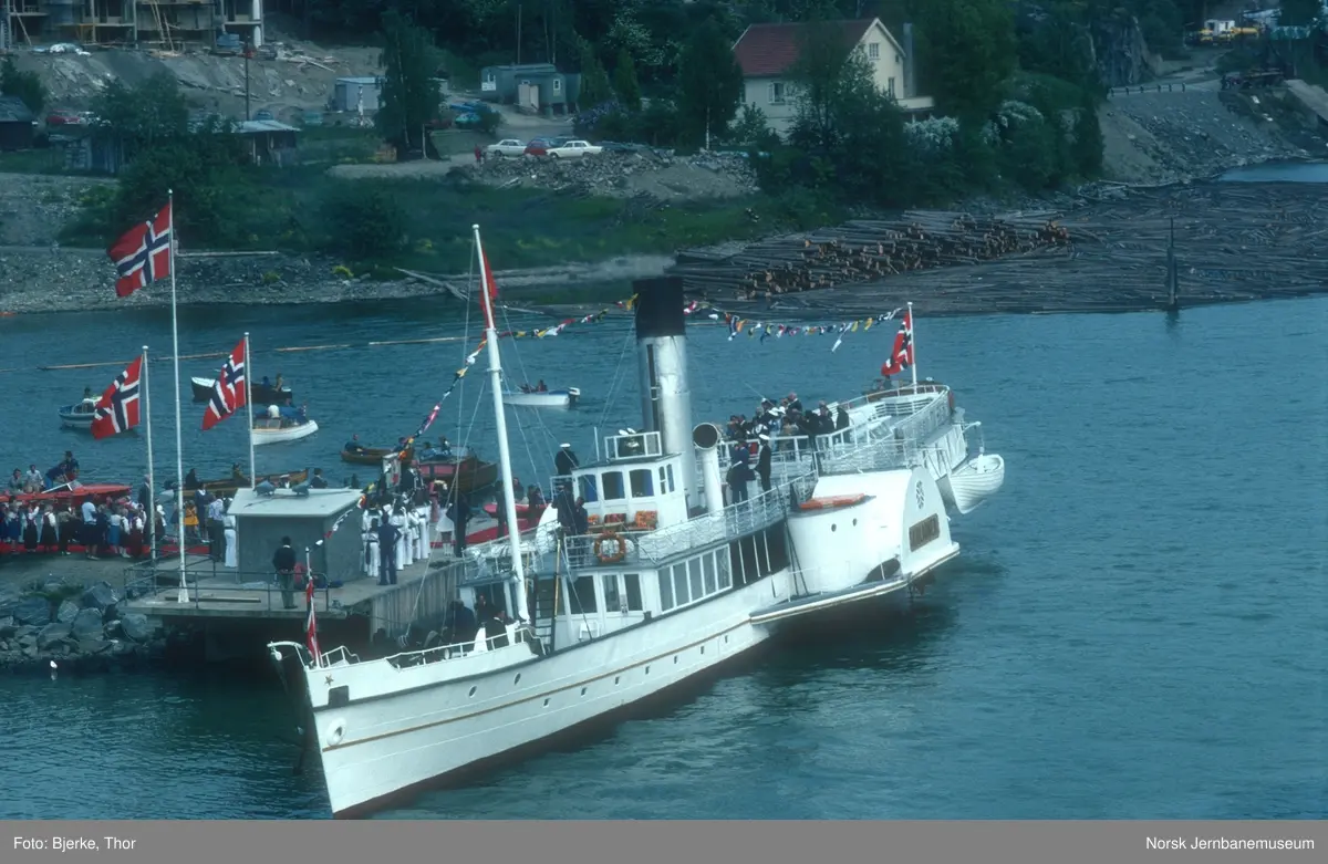 Skibladner ved Lillehammer brygge