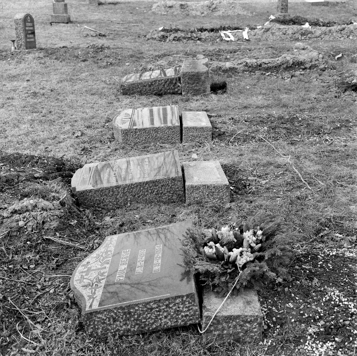 Hærverk på Byneset kirkegård