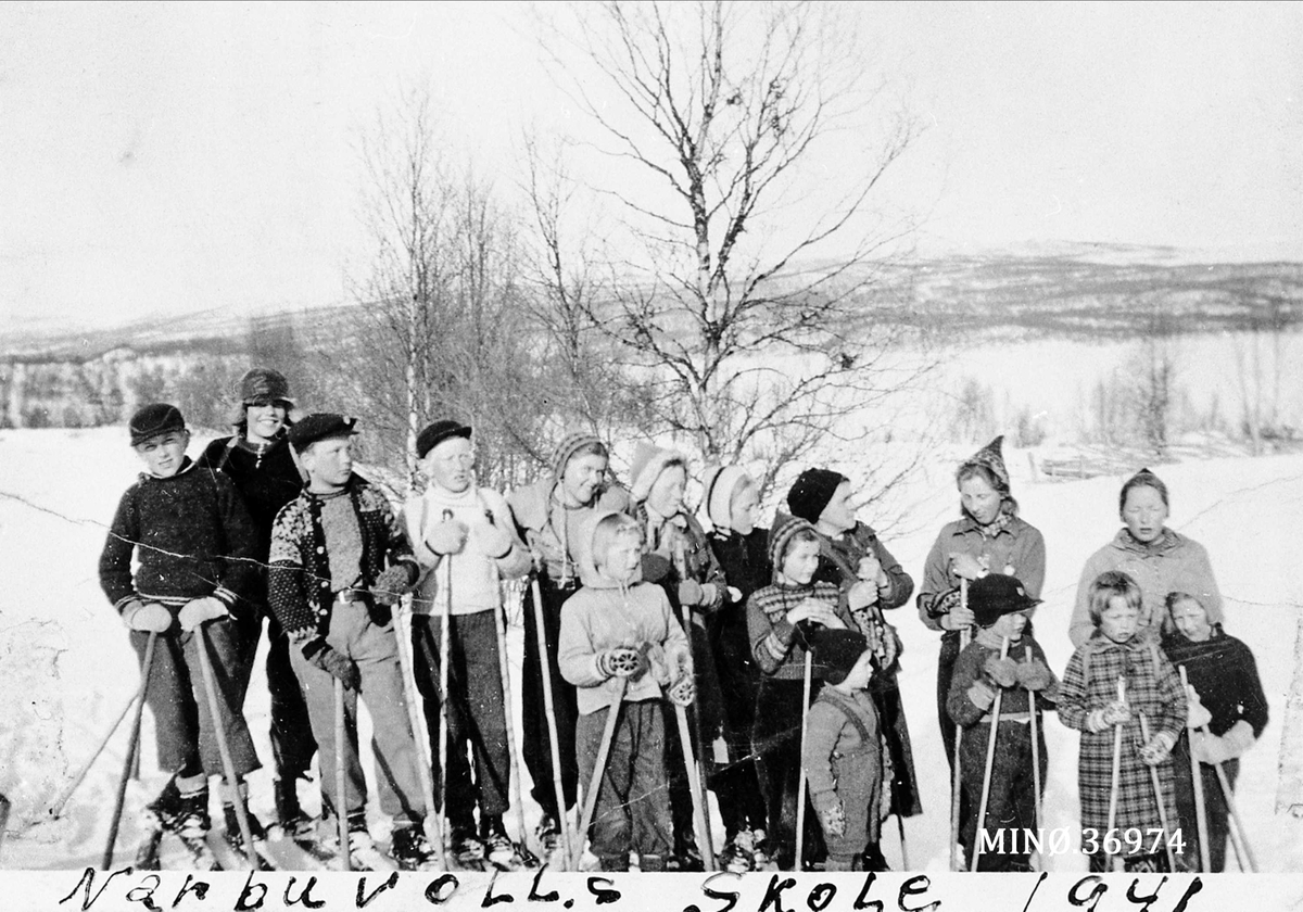 Narbuvoll skole 1941 på skitur