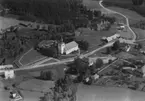 Flygfoto över Anderstorps kyrka i Gislaveds kommun. Nr 1697.