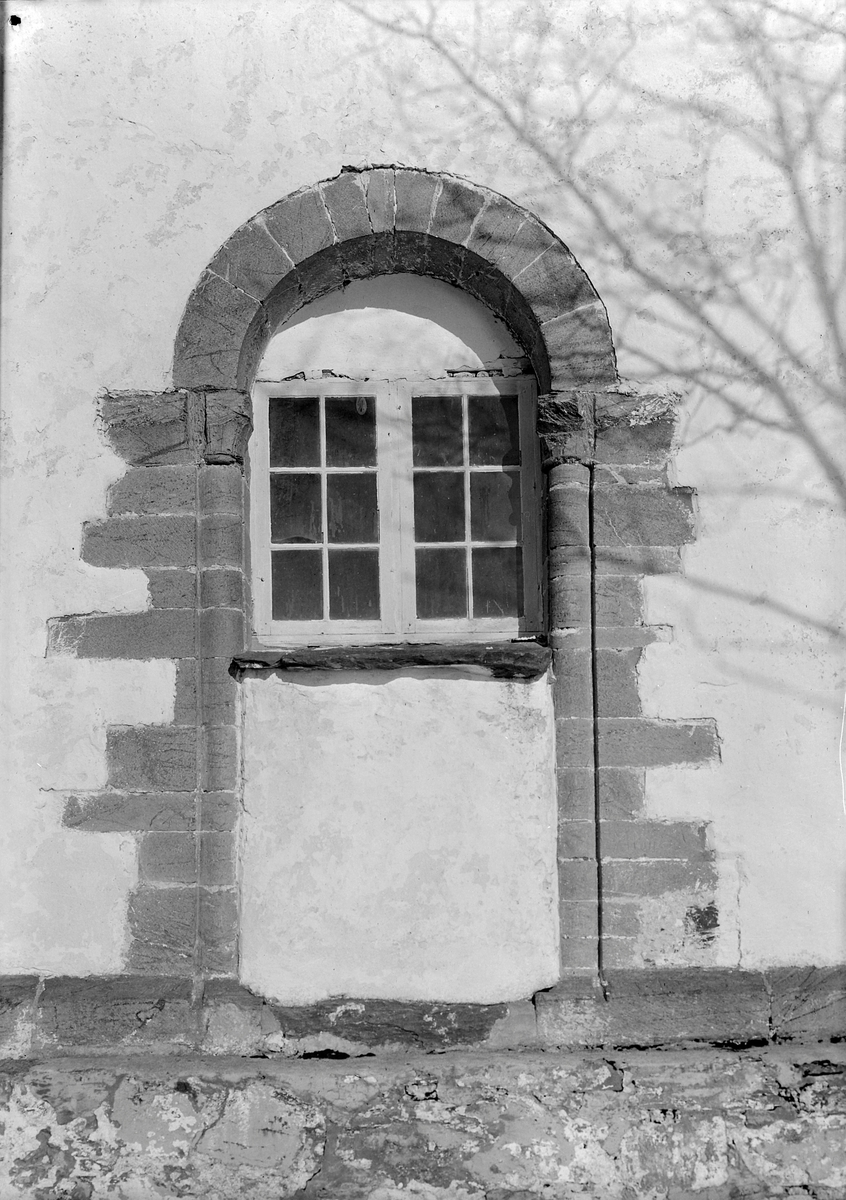 Byneset kirke, eksteriør