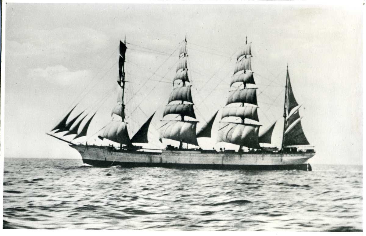 Fyrmastade stålbarken Herzogin Cecilie ägdes av Gustaf Erikson 1921-1936