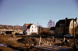 Byggnation av den nya Mölndals Bro, ca 1974-1975. Vidare ses