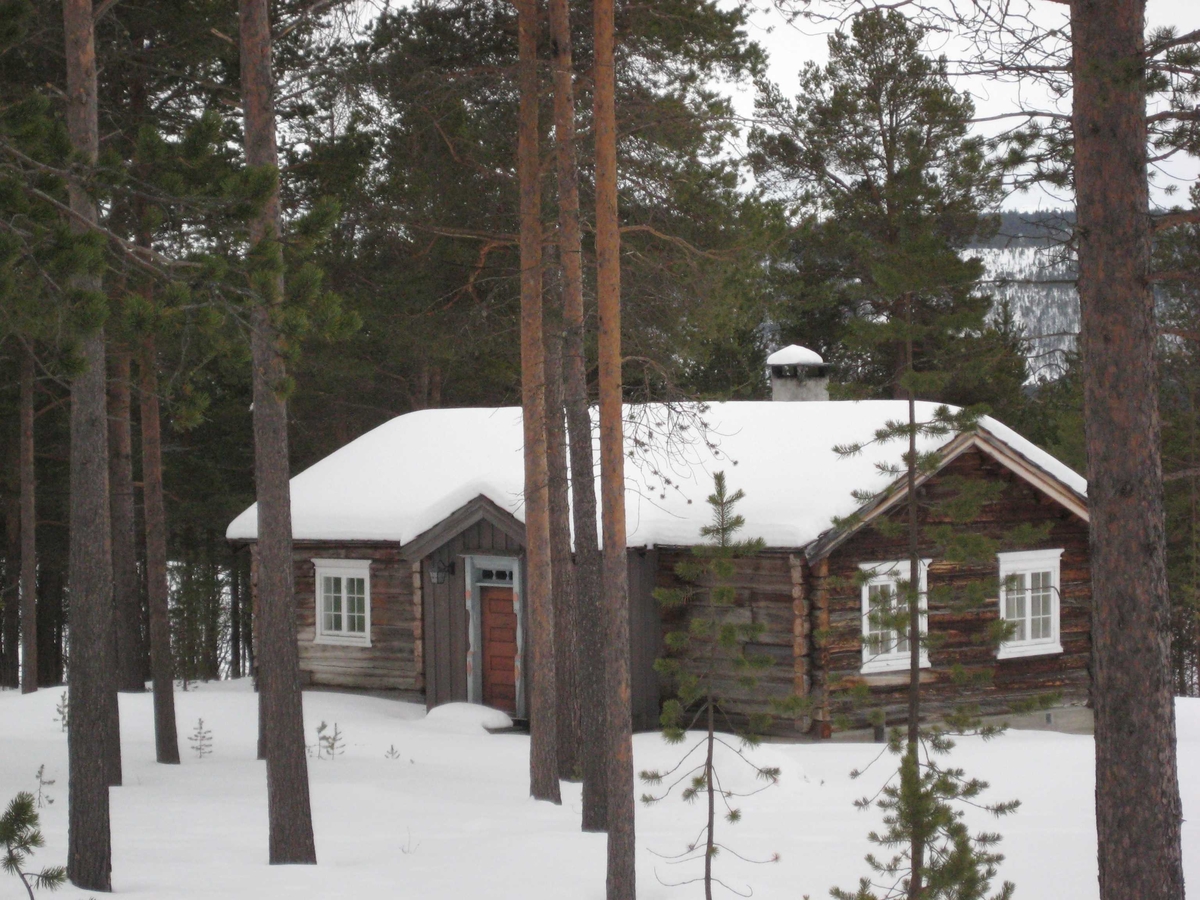 Freda østerdalsstue fra Ryen, Øvre, satt opp ved Rondeslottet