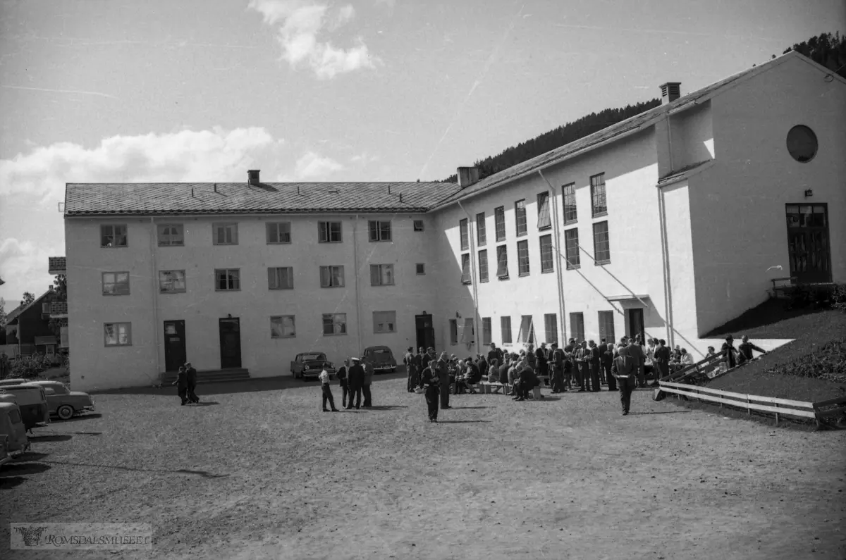 "NB landsmøte 1961"."Norges birøkterlag".Rauma Ungdomsskole.