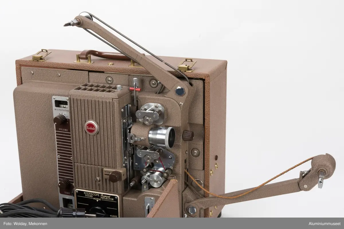 Fremviser for 16 mm film.  I ustand.
